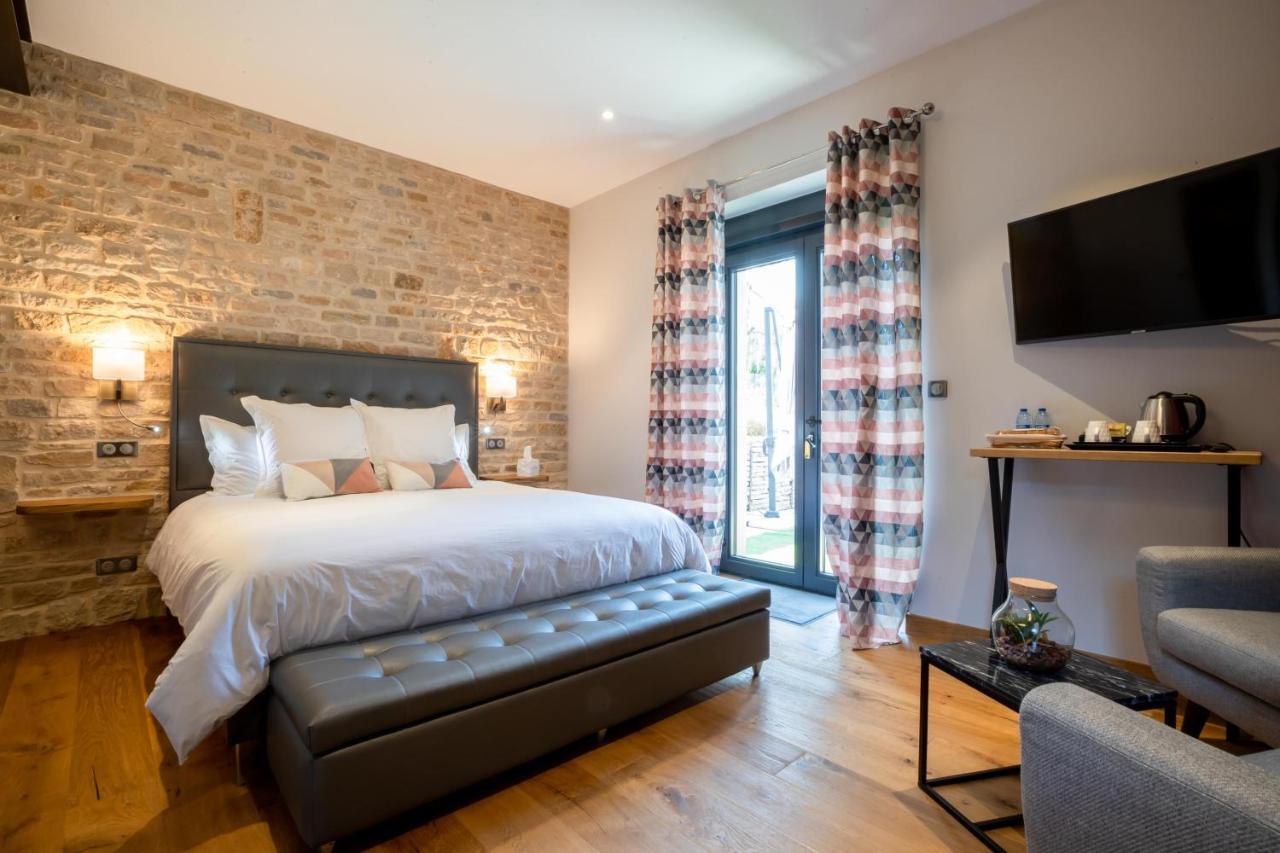 Bed and Breakfast Nuits Aux Sources Chassey-le-Camp Exterior foto